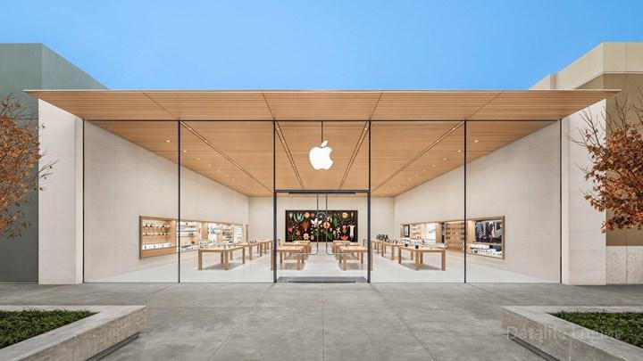 Avrupa’nın en büyük, Türkiye’nin üçüncü Apple Store’u birkaç gün içerisinde açılıyor